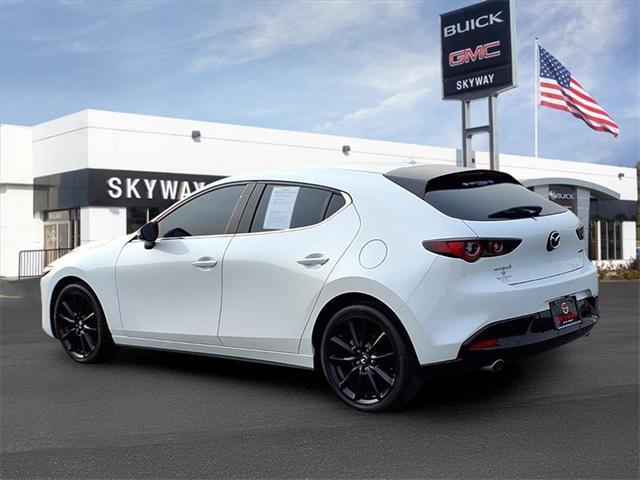 Photo of 2022 Snowflake White Pearl Mica Mazda Mazda3