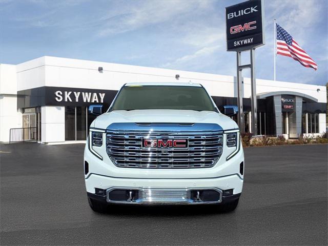 Photo of 2024 Summit White GMC Sierra 1500