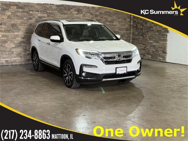 Photo of 2021 White Honda Pilot