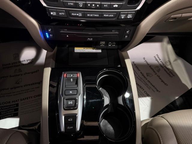 Photo of 2021 White Honda Pilot