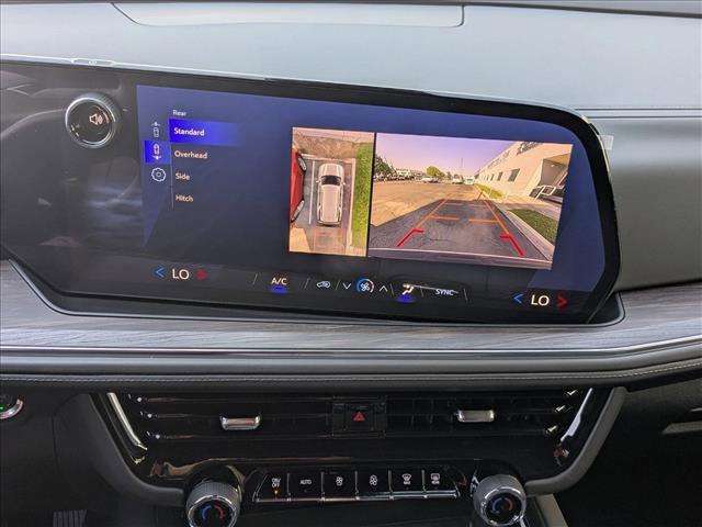 Photo of 2025 Summit White Chevrolet Tahoe