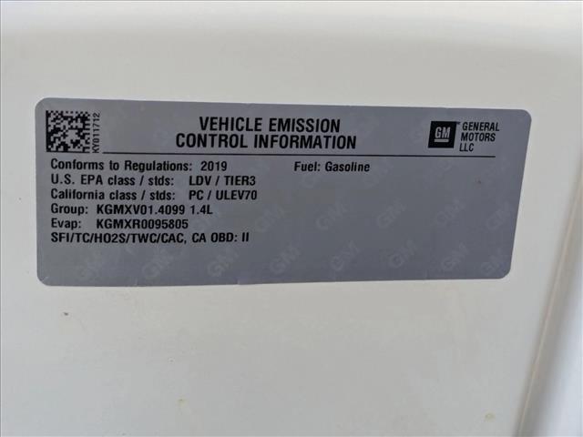 Photo of 2019 Summit White Chevrolet Trax