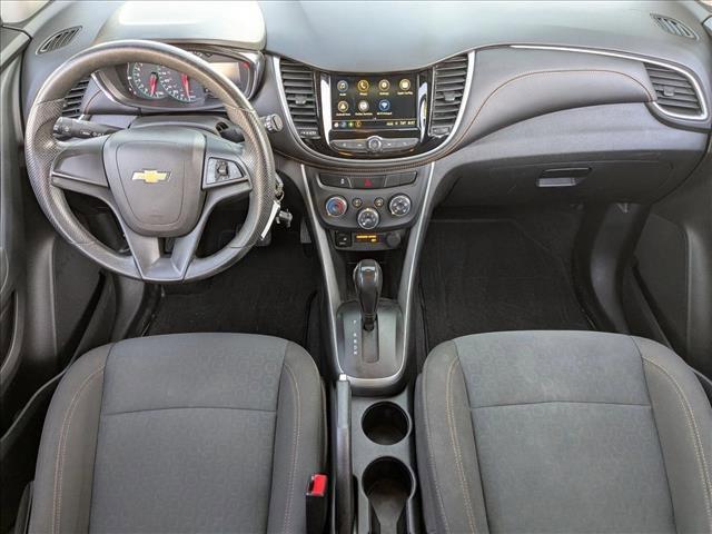 Photo of 2019 Summit White Chevrolet Trax