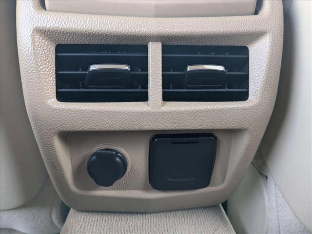 Photo of 2015 Crystal White Tricoat Cadillac ATS