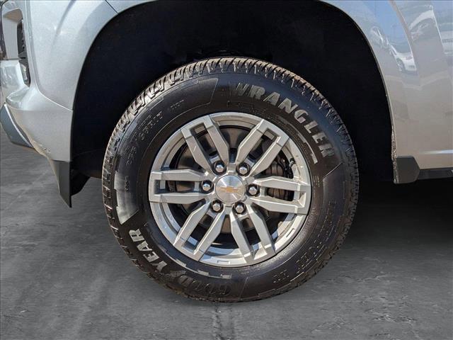 Photo of 2024 Sterling Gray Metallic Chevrolet Colorado