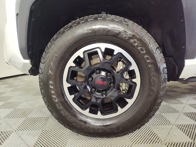 Photo of 2024 Ice Cap Toyota Tacoma