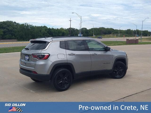 Photo of 2022 Silver Jeep Compass