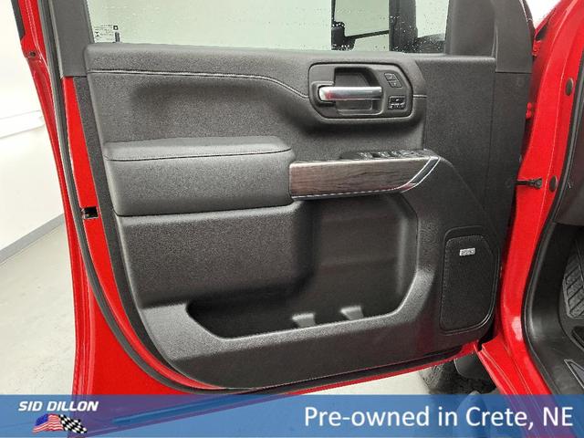 Photo of 2022 Red Chevrolet Silverado 2500