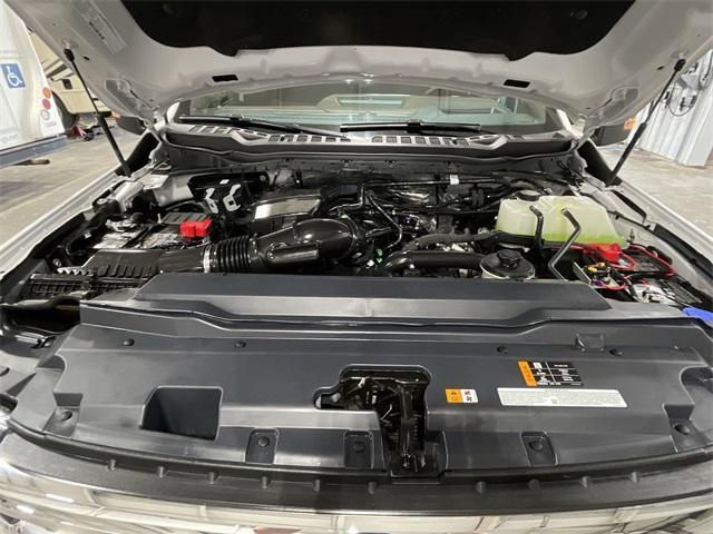 Photo of 2025 STAR WHITE Ford F-350