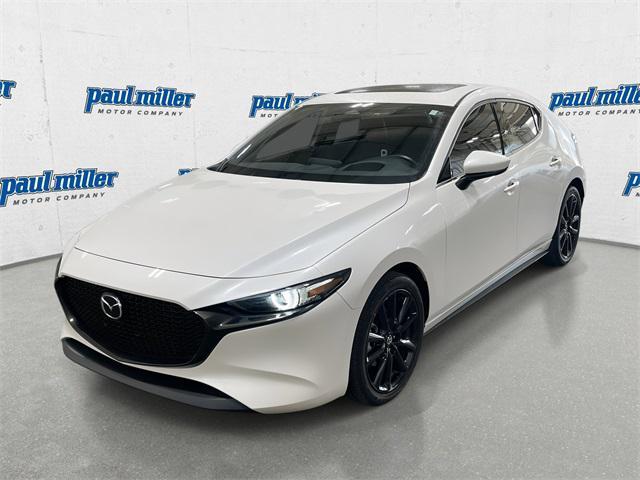 Photo of 2025 Snowflake White Pearl Mica Mazda Mazda3
