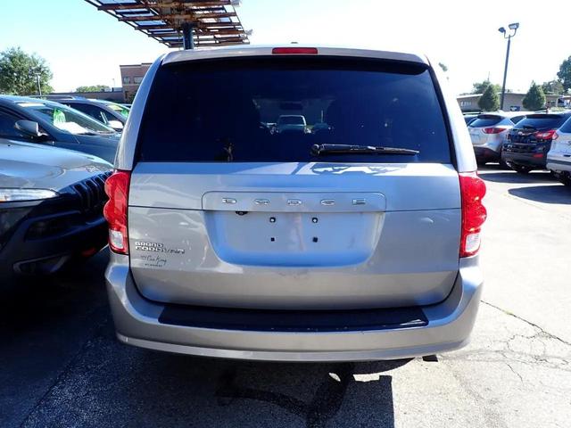 Photo of 2015 Silver Dodge Grand Caravan