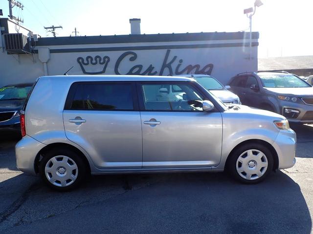 Photo of 2012 Silver Scion xB