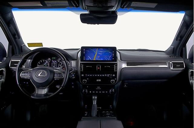 Photo of 2023 Mica Lexus GX 460