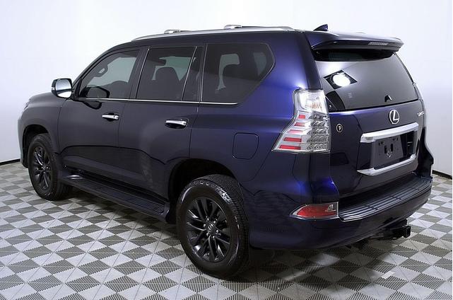 Photo of 2023 Mica Lexus GX 460