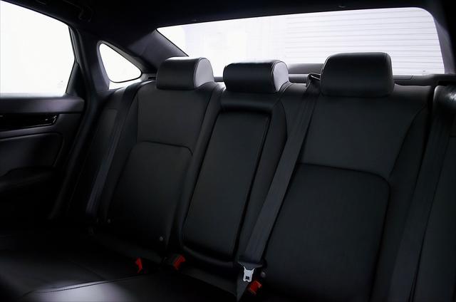 Photo of 2025 Grey Honda Civic Hybrid