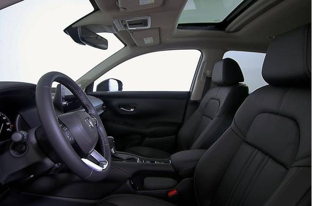 Photo of 2026 Crystal Black Pearl Honda HR-V