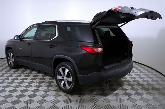 Photo of 2018 Mosaic Black Metallic Chevrolet Traverse