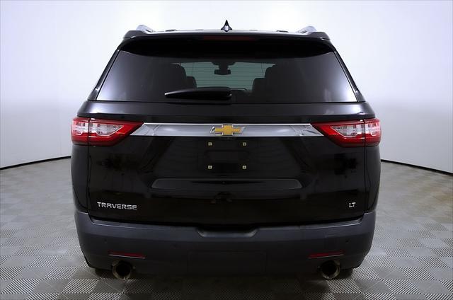 Photo of 2018 Mosaic Black Metallic Chevrolet Traverse