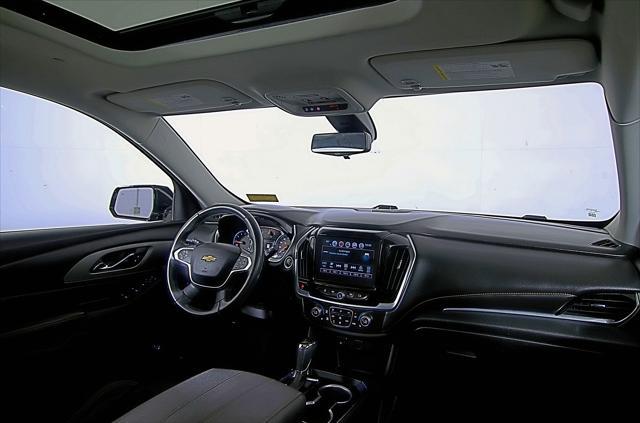 Photo of 2018 Mosaic Black Metallic Chevrolet Traverse