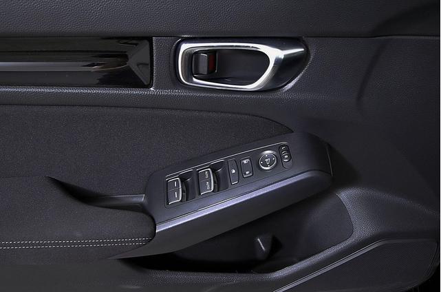Photo of 2026 Crystal Black Pearl Honda Civic Hybrid