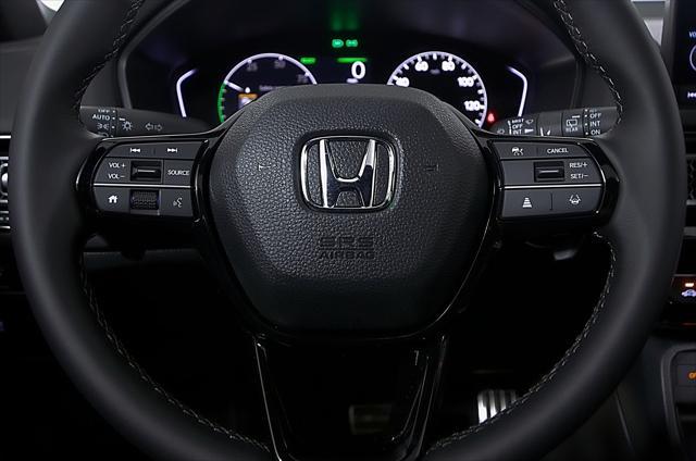 Photo of 2025 White Pearl Honda Civic Hybrid