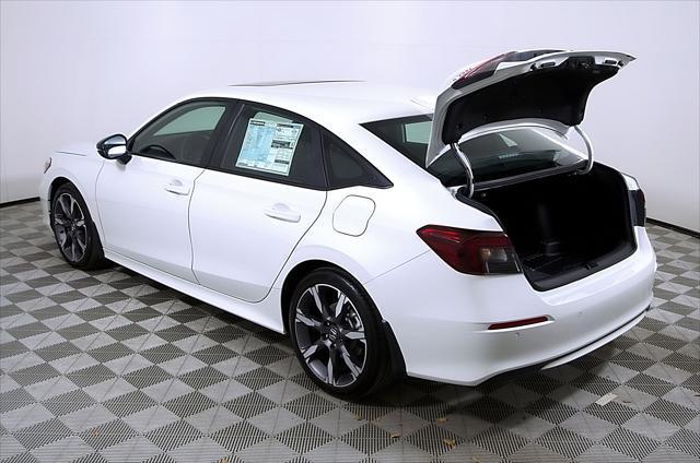 Photo of 2025 White Pearl Honda Civic Hybrid