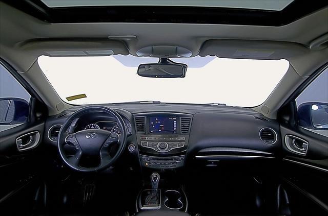 Photo of 2020 Majestic White INFINITI QX60