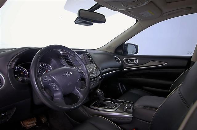 Photo of 2020 Majestic White INFINITI QX60