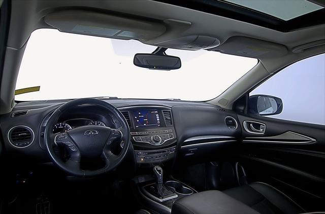 Photo of 2020 Majestic White INFINITI QX60
