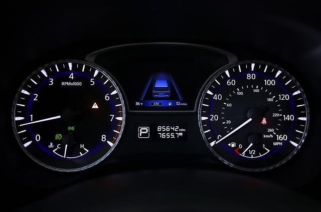 Photo of 2020 Majestic White INFINITI QX60