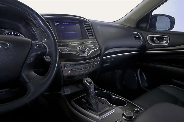 Photo of 2020 Majestic White INFINITI QX60