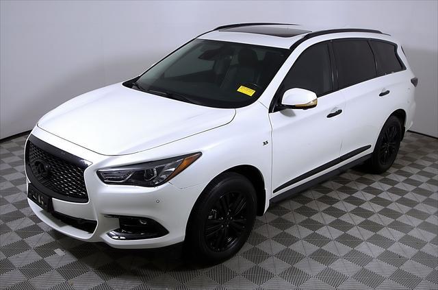 Photo of 2020 Majestic White INFINITI QX60