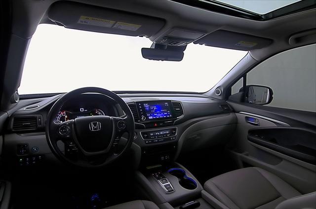 Photo of 2023 Obsidian Blue Pearl Honda Ridgeline