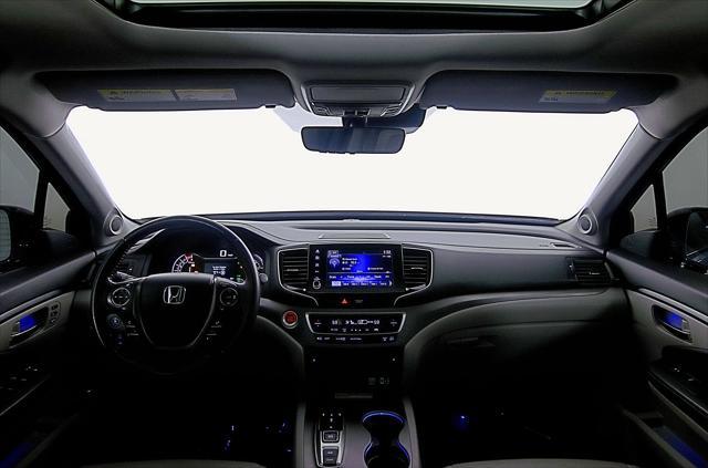 Photo of 2023 Obsidian Blue Pearl Honda Ridgeline