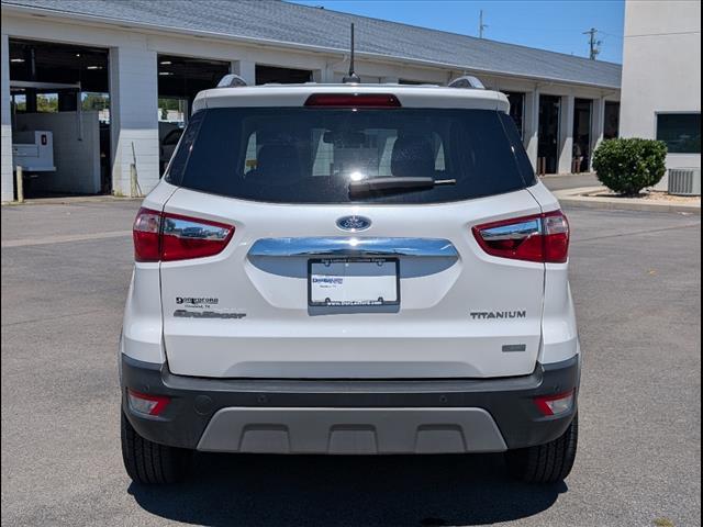 Photo of 2020 White Platinum Metallic Tri-Coat Ford EcoSport
