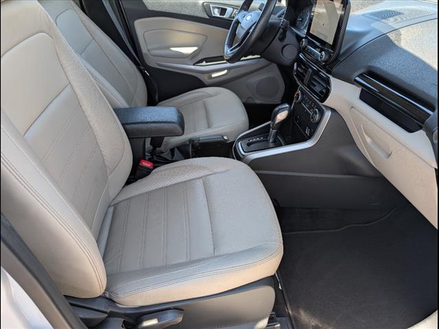Photo of 2020 White Platinum Metallic Tri-Coat Ford EcoSport