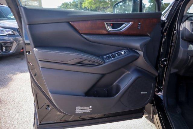 Photo of 2025 Crystal Black Pearl Subaru Ascent