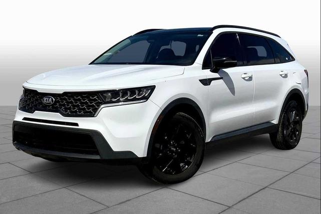 Photo of 2021 Glacial White Pearl Kia Sorento