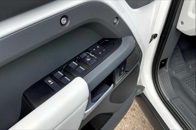 Photo of 2025 Fuji White Land Rover Defender