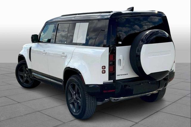 Photo of 2025 Fuji White Land Rover Defender