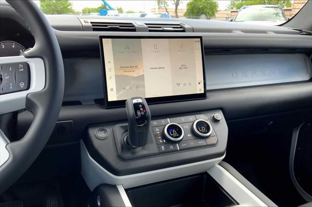 Photo of 2025 Fuji White Land Rover Defender