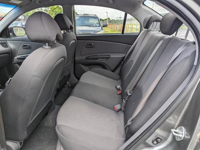 Photo of 2010 Gray Kia Rio
