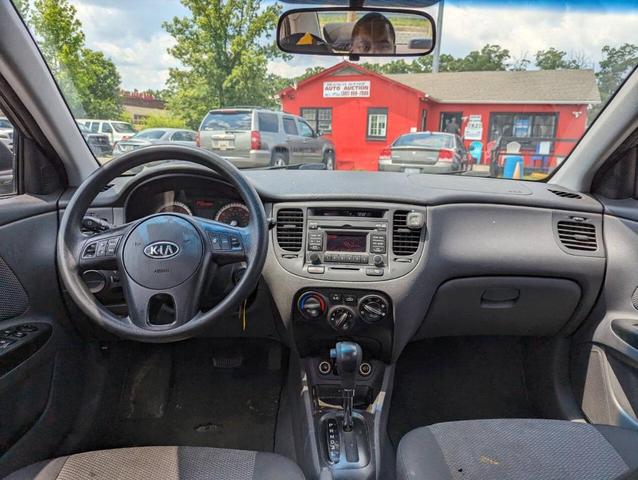 Photo of 2010 Gray Kia Rio
