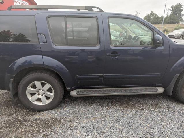 Photo of 2008 Majestic Blue Metallic Nissan Pathfinder