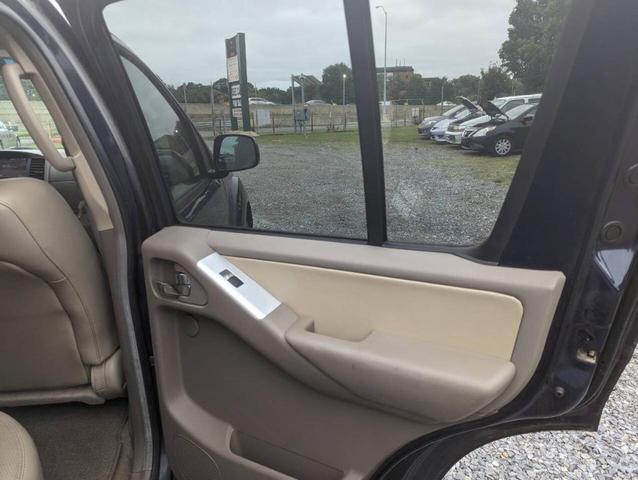 Photo of 2008 Majestic Blue Metallic Nissan Pathfinder