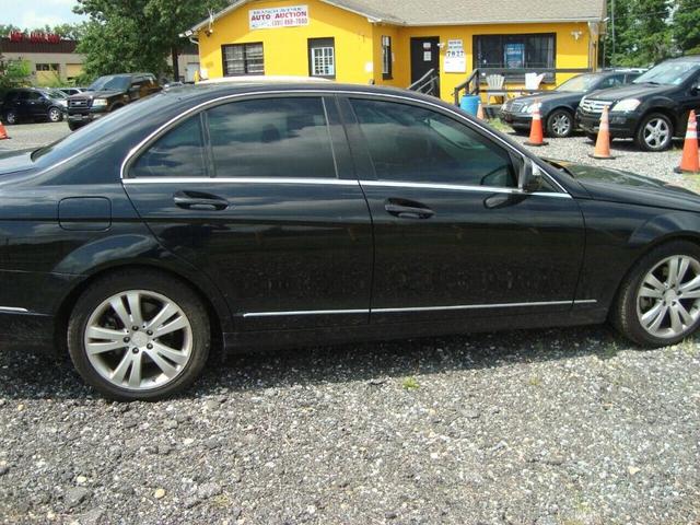 Photo of 2008 Black Mercedes-Benz C-Class