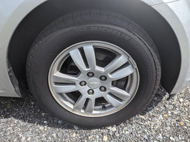 Photo of 2014 Silver Chevrolet Sonic