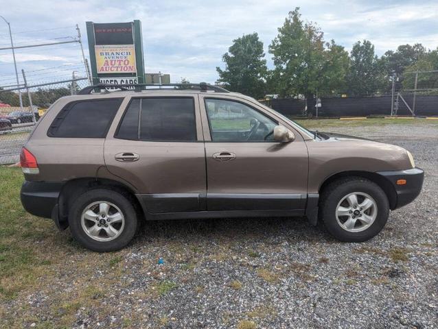 Photo of 2005 Tan Hyundai SANTA FE