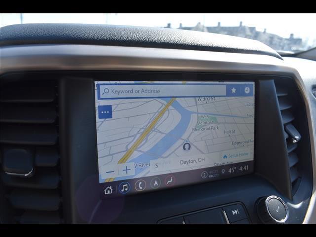 Photo of 2022 White Frost Tricoat GMC Acadia