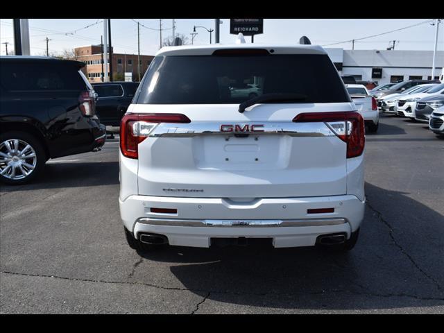 Photo of 2022 White Frost Tricoat GMC Acadia